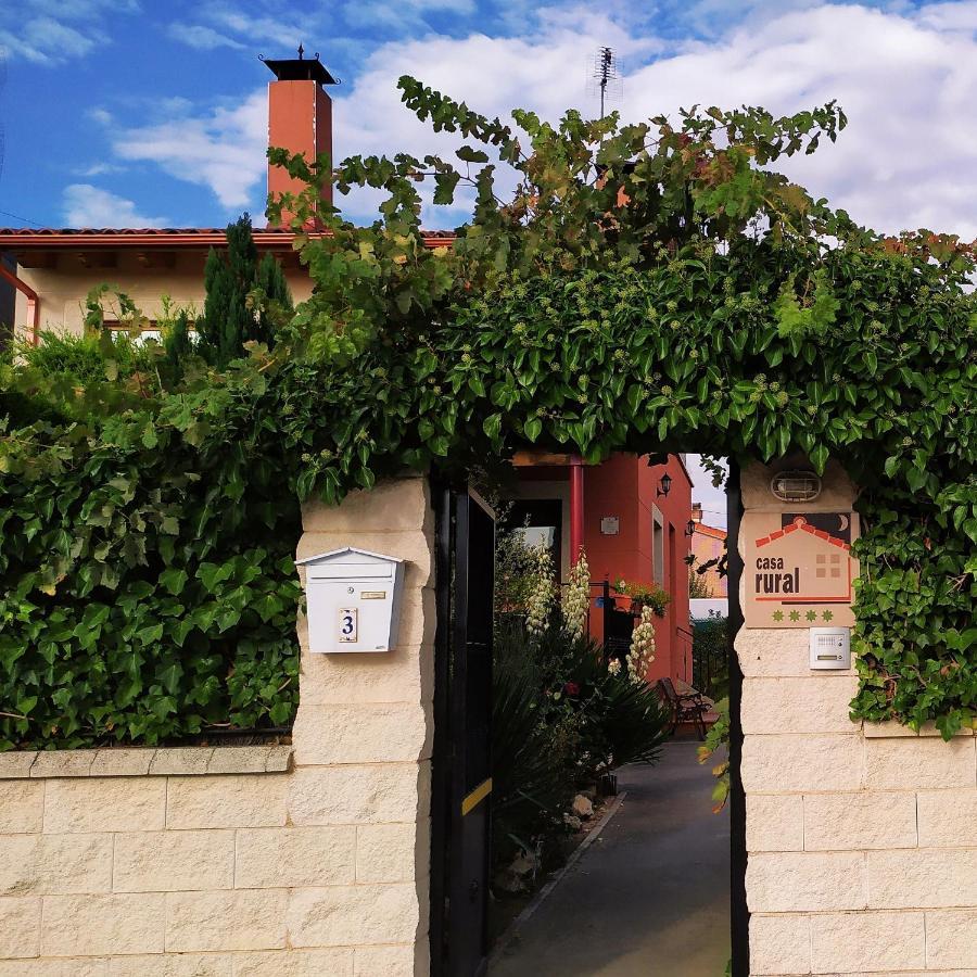 Cuarenta Y Ocho Luces Guest House Burgos Exterior photo